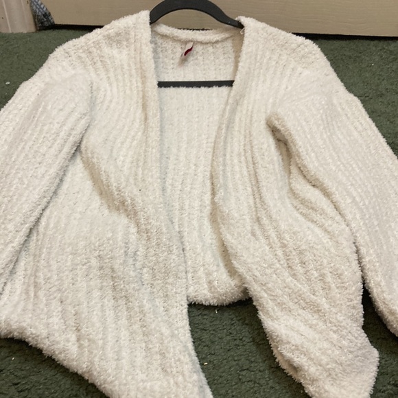 White Cardigan - Picture 3 of 3